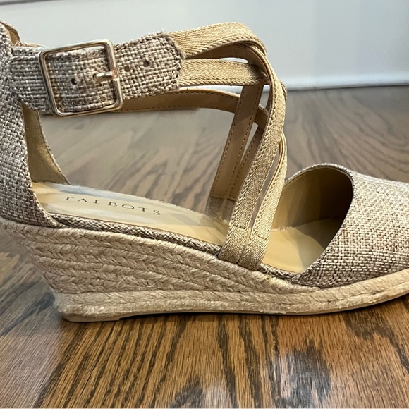 Natural Linen Espadrille with Wedge Heel and Elasticized Adjustable Strap - Picture 3 of 6